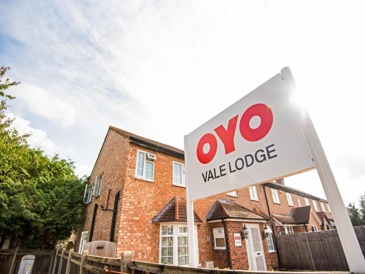 Oyo Vale Lodge Уиндзор Екстериор снимка