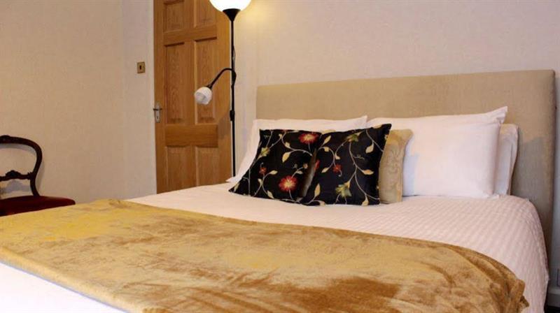 Oyo Vale Lodge Уиндзор Екстериор снимка
